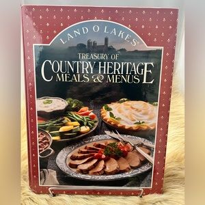 1994 Hardcover Land o Lakes Cookbook